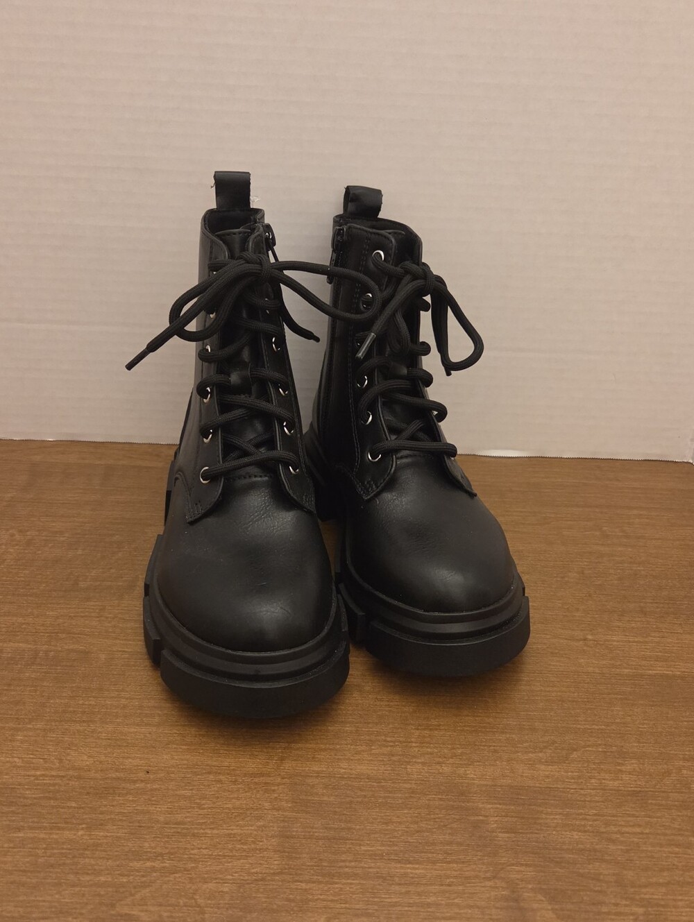 Girl's Wonder Nation Black Lugsole Lace-Up Combat Boots, Size 13. NEW